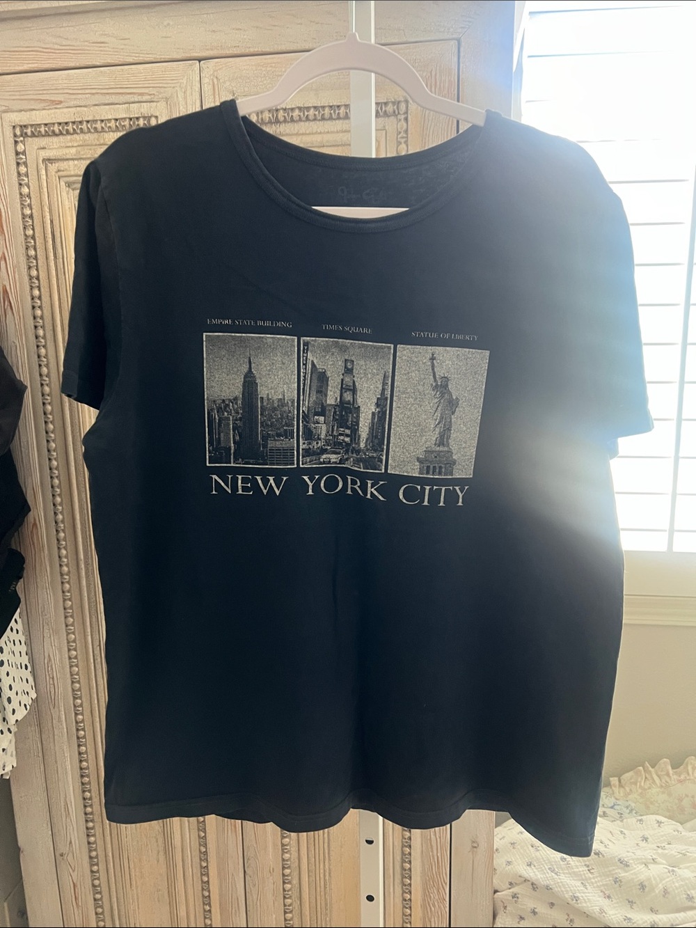 Brandy Melville Black New York City Graphic Tee